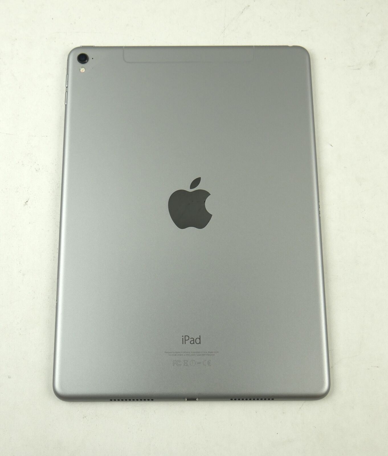 Apple iPad Pro 9.7in. A1674 128GB WIFI/Cellular MLQ32LL/A Blk