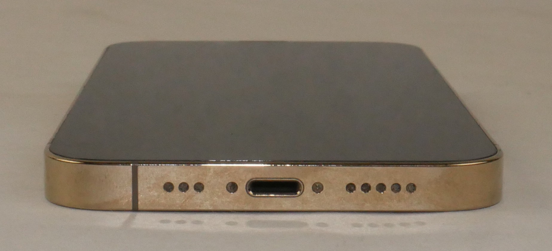 Apple iPhone 13 Pro 128GB Gold VERIZON MLR43LL/A Grade C NO Apple iPhone 13 Pro 128GB Gold VERIZON MLR43LL/A Grade C NO