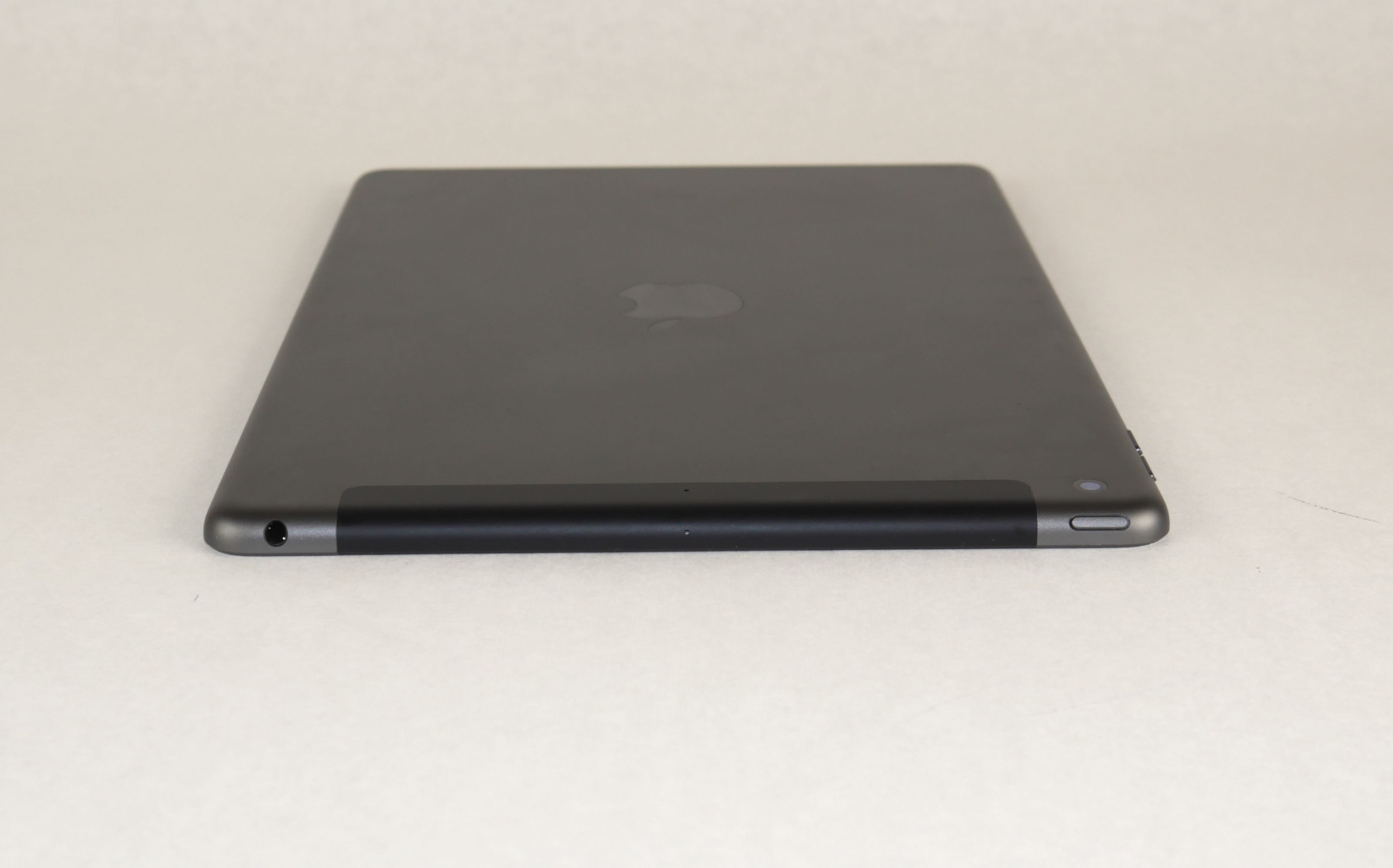 Apple iPad 9th Gen 256GB MK693LL/A Wi-Fi/Cellular Space Gray