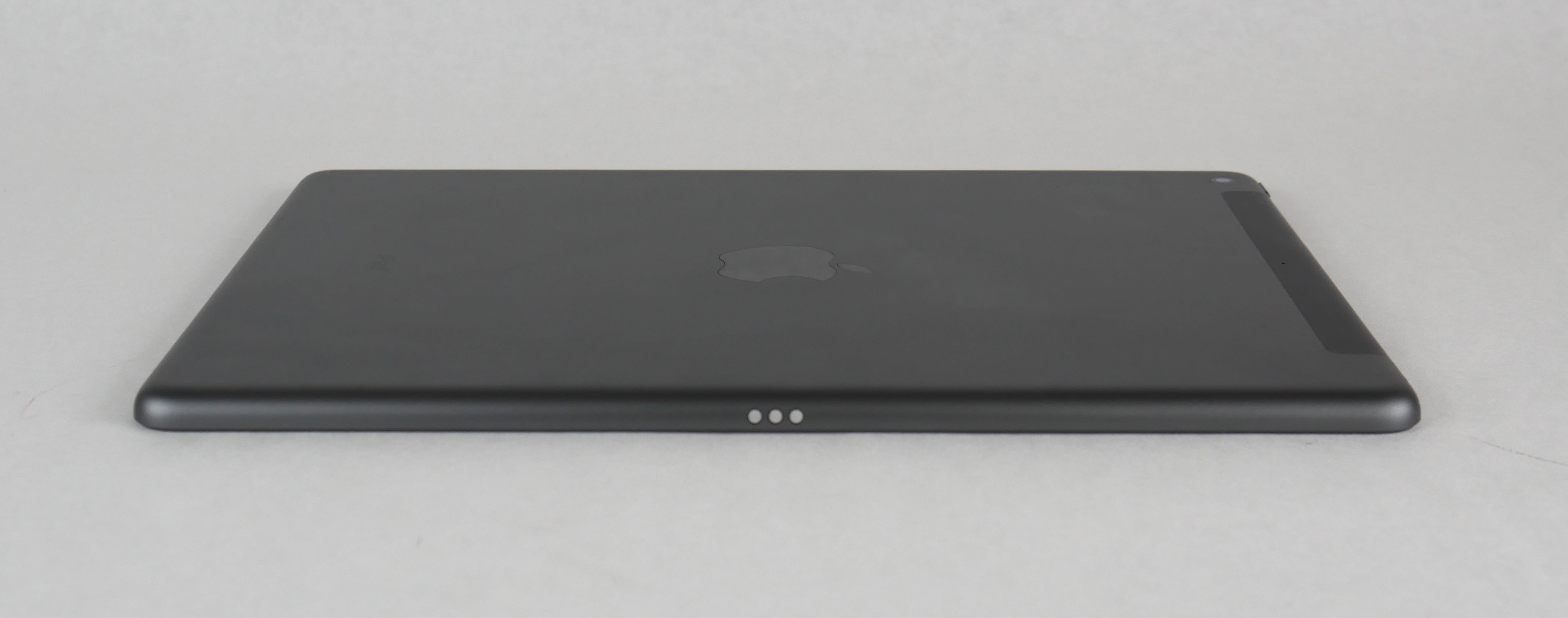 Apple iPad 9th Gen 256GB MK693LL/A Wi-Fi/Cellular Space Gray NO AC