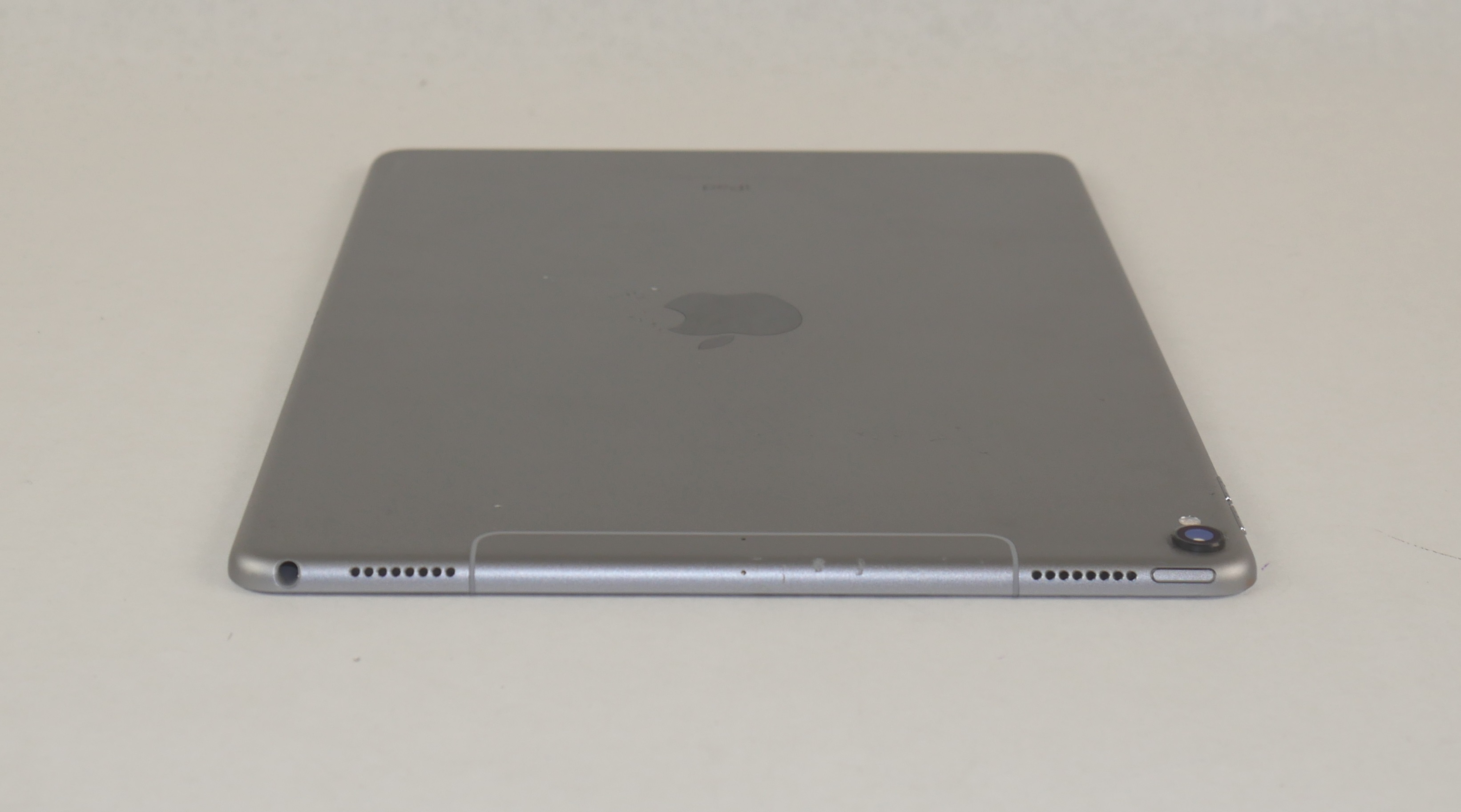 iPad Pro 10.5 256GB A1701 スペースグレー 箱付き iPad Pro 10.5 256GB A1701 スペースグレー 箱付き Apple iPad Pro